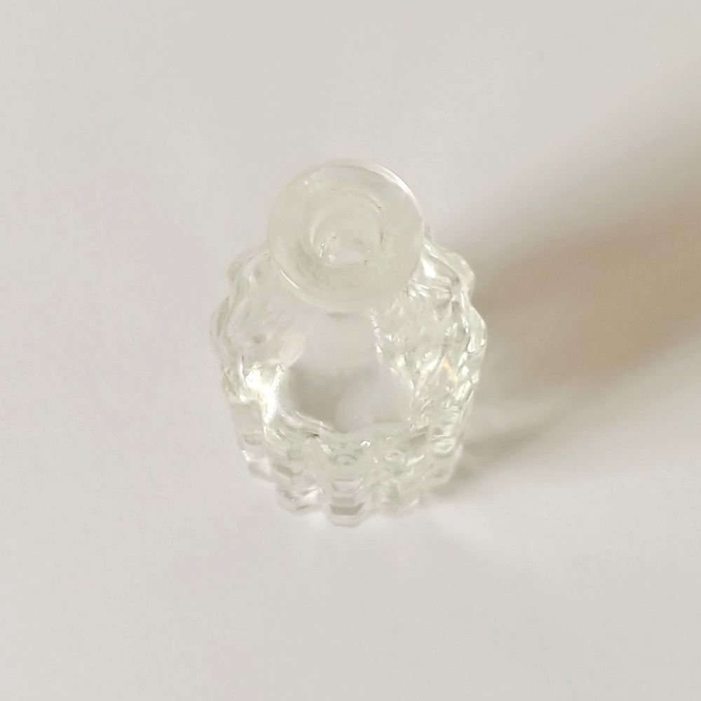 Mini Glass Vase Cut Glass Home Decor Flowers - Picture 2 of 6